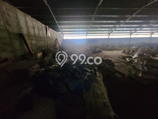 Gudang Dijual di Prime Area Jakarta Utara Luas 1800m2 Gudang Dijual di Prime Area Jakarta Utara Luas 1800m2