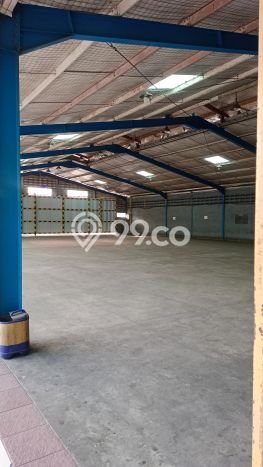 Unit Gudang disewakan di Karawaci Tangerang dengan LT 2000m2 / LB 1250m2 Unit Gudang disewakan di Karawaci Tangerang dengan LT 2000m2 / LB 1250m2