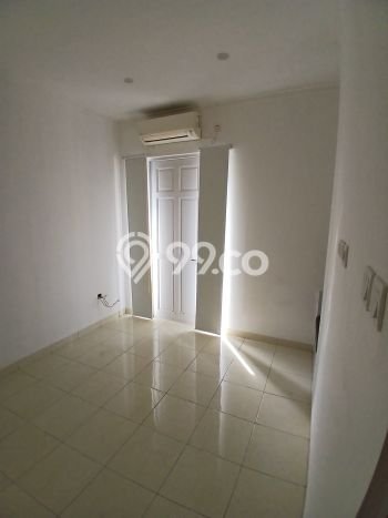 Rumah Elit LB 322m2 Siap Pakai Desain Elegan di Semanan, Jakarta Barat Rumah Elit LB 322m2 Siap Pakai Desain Elegan di Semanan, Jakarta Barat