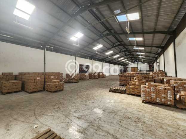 Disewakan Gudang di Kawasan Ramai Cikokol Luas 12000m2 Disewakan Gudang di Kawasan Ramai Cikokol Luas 12000m2