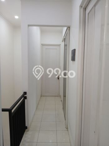Rumah Elit LB 322m2 Siap Pakai Desain Elegan di Semanan, Jakarta Barat Rumah Elit LB 322m2 Siap Pakai Desain Elegan di Semanan, Jakarta Barat