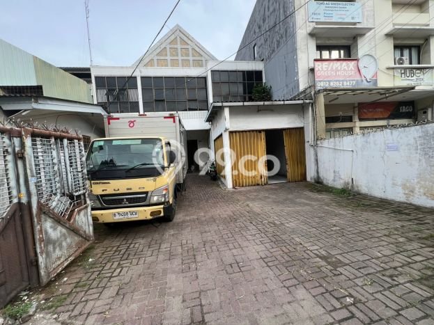 Dijual Rumah Luas Megah Dengan View Eksklusif di Puri Indah, Jakarta Barat Dijual Rumah Luas Megah Dengan View Eksklusif di Puri Indah, Jakarta Barat