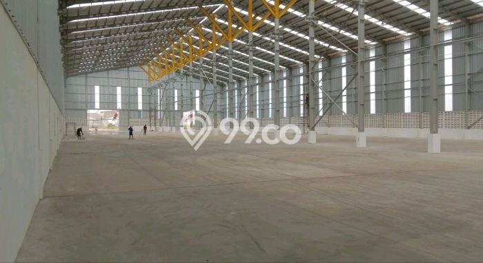 Gudang Disewa di Tangerang dengan LB 1000m2 Area Komersial Ramai Gudang Disewa di Tangerang dengan LB 1000m2 Area Komersial Ramai
