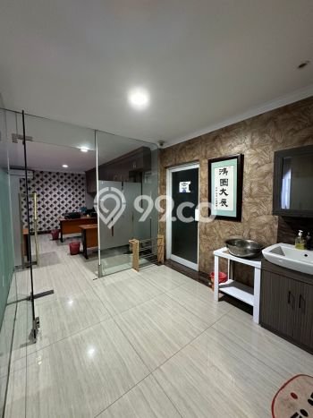 Unit Gudang Tersedia di Pantai Indah Kapuk Spesifikasi LB 870m2 Unit Gudang Tersedia di Pantai Indah Kapuk Spesifikasi LB 870m2