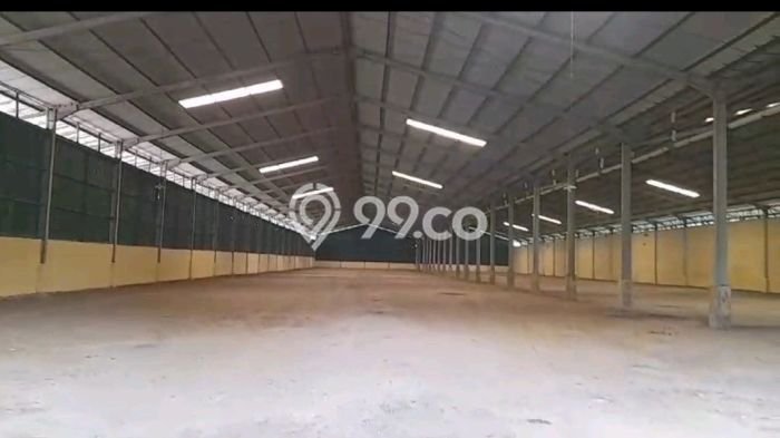 Jual Gudang di Jati Uwung, Luas 5980m2m², Kawasan Komersial, Akses Strategis Jual Gudang di Jati Uwung, Luas 5980m2m², Kawasan Komersial, Akses Strategis