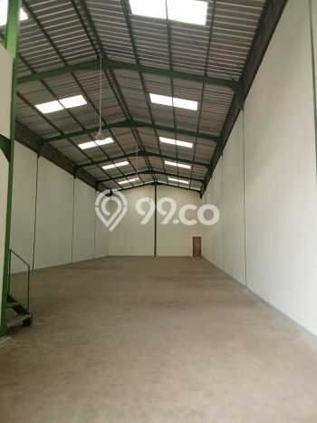 Gudang Kawasan Jati Uwung, Luas 360m², Area Komersial, Posisi Strategis Gudang Kawasan Jati Uwung, Luas 360m², Area Komersial, Posisi Strategis