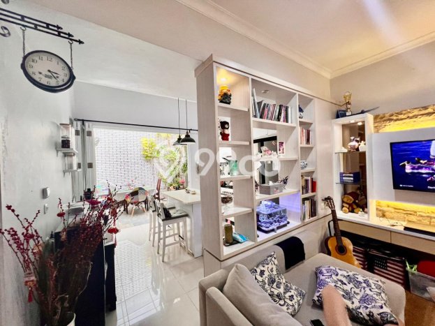 Jual Rumah Eksklusif 2 KT di BSD, Tangerang Jual Rumah Eksklusif 2 KT di BSD, Tangerang