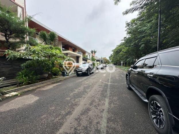 Rumah Luxury Modern Tanpa Renovasi di Kalideres Jakarta Barat Rumah Luxury Modern Tanpa Renovasi di Kalideres Jakarta Barat
