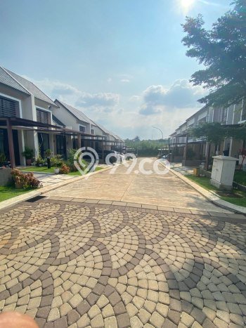 Rumah Modern Cantik 2 KT Siap Huni di Cimanggis Rumah Modern Cantik 2 KT Siap Huni di Cimanggis