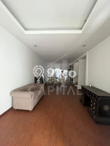 Rumah Eksklusif Siap Huni LT 140m2 di Batununggal, Bandung Rumah Eksklusif Siap Huni LT 140m2 di Batununggal, Bandung