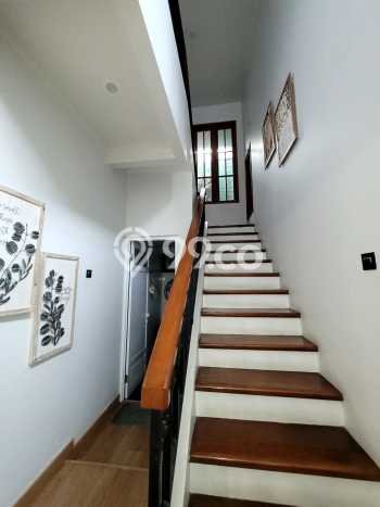 Rumah Elit Modern Siap Huni di Sektor 9-Bintaro Tangerang Selatan Rumah Elit Modern Siap Huni di Sektor 9-Bintaro Tangerang Selatan