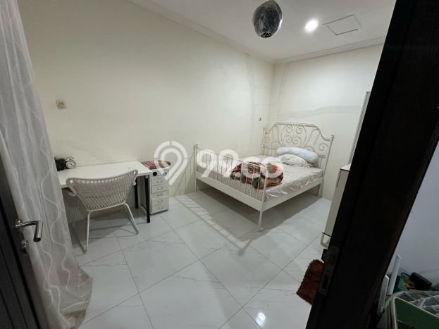 Rumah Kost Dijual di Serpong, Tangerang Selatan, 12 KT, 12 KM, Bangunan 430m2 Rumah Kost Dijual di Serpong, Tangerang Selatan, 12 KT, 12 KM, Bangunan 430m2