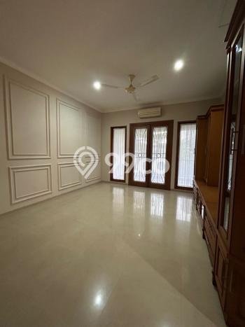 Rumah Mewah LB 300m2 Siap Huni Desain Elegan di Sektor 9-Bintaro, Tangerang Selatan Rumah Mewah LB 300m2 Siap Huni Desain Elegan di Sektor 9-Bintaro, Tangerang Selatan