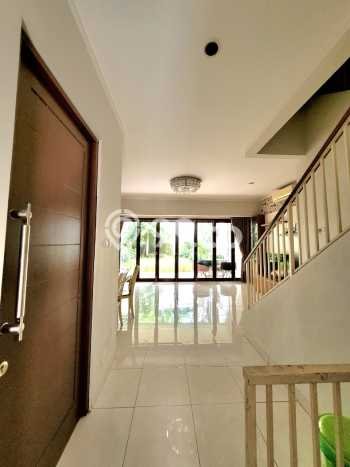 Dijual Rumah Luas Elegan Dengan View Cantik di Sektor 9-Bintaro, Tangerang Selatan Dijual Rumah Luas Elegan Dengan View Cantik di Sektor 9-Bintaro, Tangerang Selatan