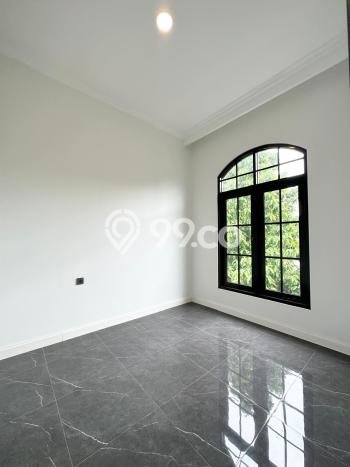 Dijual Rumah Luas Elegan Dengan View Eksklusif di Sektor 8 - Bintaro, Tangerang Selatan Dijual Rumah Luas Elegan Dengan View Eksklusif di Sektor 8 - Bintaro, Tangerang Selatan