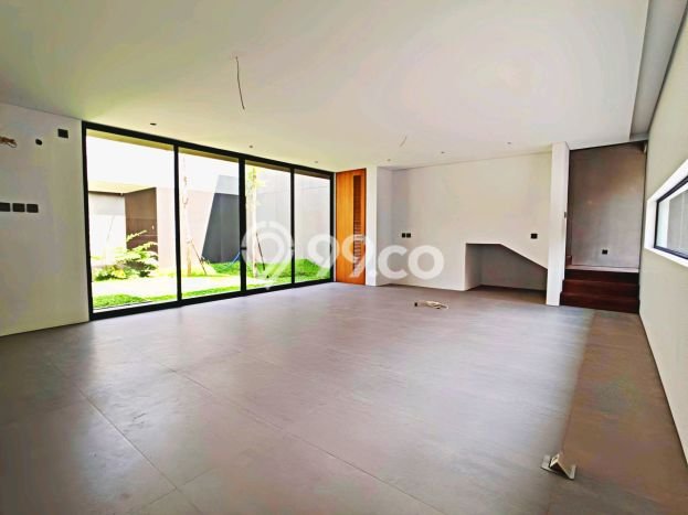 Dijual Rumah Premium dengan Fasilitas Sekitar Komplit di Batununggal, Bandung Dijual Rumah Premium dengan Fasilitas Sekitar Komplit di Batununggal, Bandung