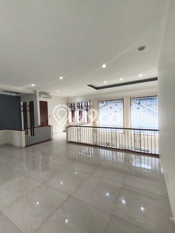 Rumah Luxury Modern Tanpa Renovasi di Setra Murni Bandung Rumah Luxury Modern Tanpa Renovasi di Setra Murni Bandung