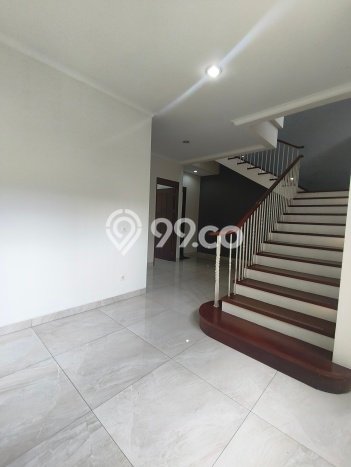 Rumah Luxury Modern Tanpa Renovasi di Setra Murni Bandung Rumah Luxury Modern Tanpa Renovasi di Setra Murni Bandung