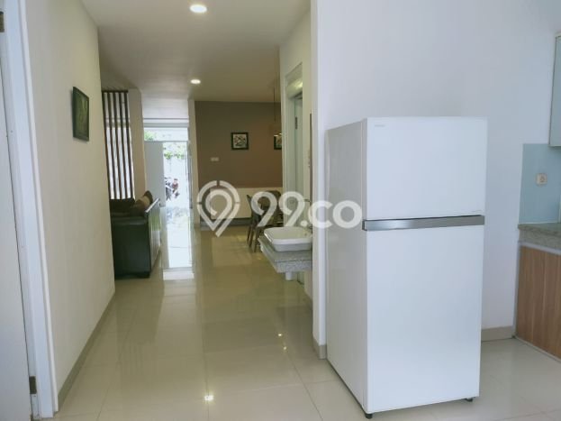 Rumah sewa siap pakai 4 Kamar Tidur di Setra Murni, Bandung Rumah sewa siap pakai 4 Kamar Tidur di Setra Murni, Bandung