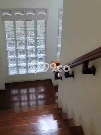 Disewakan Cepat Rumah Kondisi Bagus di Area Coblong, Bandung Disewakan Cepat Rumah Kondisi Bagus di Area Coblong, Bandung