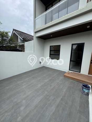Rumah Luas Asri 3 KT Siap Pakai di Kopo Bandung Rumah Luas Asri 3 KT Siap Pakai di Kopo Bandung