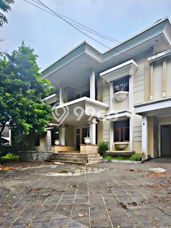 RARE UNIT! Rumah kawasan , 12 KT, View Indah, Luas 1515m2m² LB 1500m2m² RARE UNIT! Rumah kawasan , 12 KT, View Indah, Luas 1515m2m² LB 1500m2m²