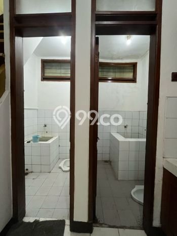 Rumah Nyaman dengan Luas Bangunan 240m2m² di Lokasi Sukajadi, Bandung Rumah Nyaman dengan Luas Bangunan 240m2m² di Lokasi Sukajadi, Bandung