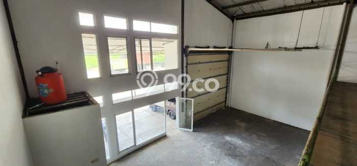 Gudang untuk Disewa di Pusat Bandung Luas Bangunan 227m2 Gudang untuk Disewa di Pusat Bandung Luas Bangunan 227m2