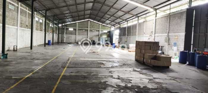 Gudang paling strategis disewakan di Astanaanyar Bandung Gudang paling strategis disewakan di Astanaanyar Bandung