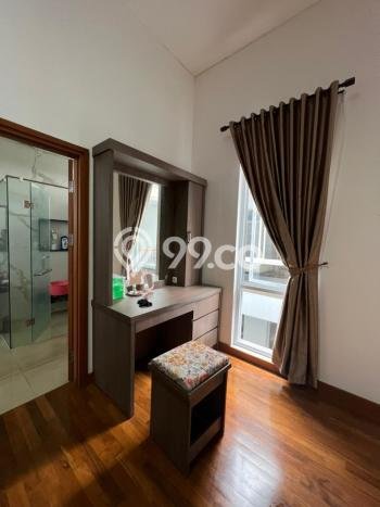 Rumah sewa siap pakai 4 KT di Setra Duta, Bandung Rumah sewa siap pakai 4 KT di Setra Duta, Bandung
