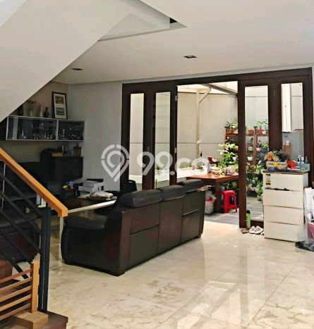 Rumah Mewah LB 450m2 Siap Huni Desain Elegan di Pasteur, Bandung Rumah Mewah LB 450m2 Siap Huni Desain Elegan di Pasteur, Bandung
