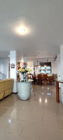 Hunian Mewah LB 400m2 Siap Huni Desain Elegan di Ciumbuleuit, Bandung Hunian Mewah LB 400m2 Siap Huni Desain Elegan di Ciumbuleuit, Bandung