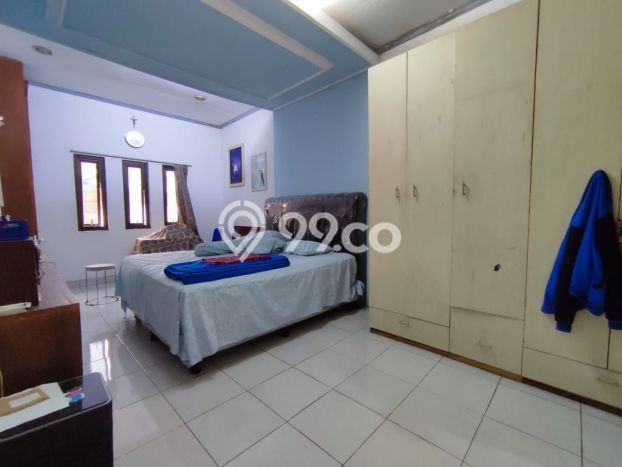 Rumah Modern 5 KT LT 170m2 di Sudirman Rumah Modern 5 KT LT 170m2 di Sudirman