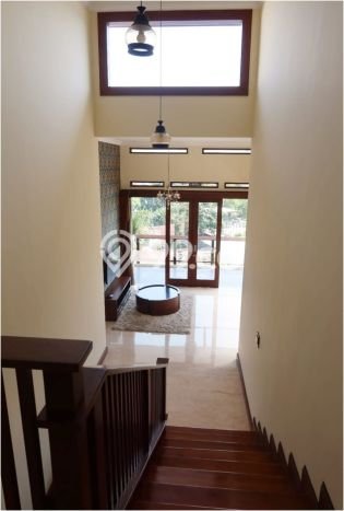 Rumah Elit Modern Tanpa Renovasi di ciumbuleuit Bandung Rumah Elit Modern Tanpa Renovasi di ciumbuleuit Bandung