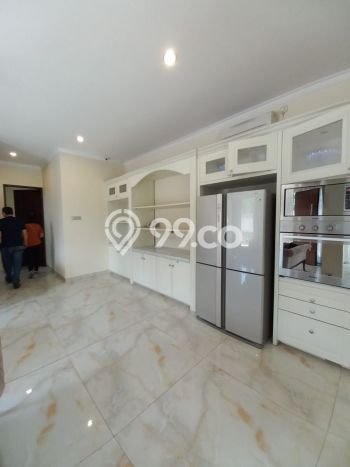 KESEMPATAN TERBAIK! Bisa KPR Rumah Minimalis lokasi Setra Murni, Bandung, Luas 210m² Bangunan 250m² KESEMPATAN TERBAIK! Bisa KPR Rumah Minimalis lokasi Setra Murni, Bandung, Luas 210m² Bangunan 250m²