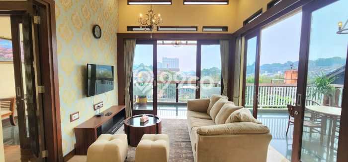 Rumah Sewa Bandung LT 351m2 LB 400m2 Kawasan Ciumbuleuit Rumah Sewa Bandung LT 351m2 LB 400m2 Kawasan Ciumbuleuit