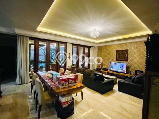 Rumah Elit Modern Siap Huni di Geger Kalong Bandung Rumah Elit Modern Siap Huni di Geger Kalong Bandung