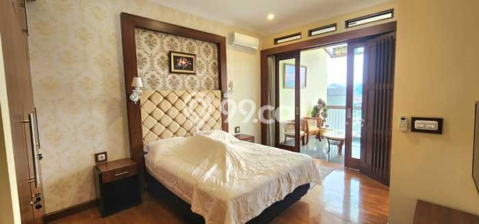 Rumah Sewa Bandung LT 351m2 LB 400m2 Kawasan Ciumbuleuit Rumah Sewa Bandung LT 351m2 LB 400m2 Kawasan Ciumbuleuit
