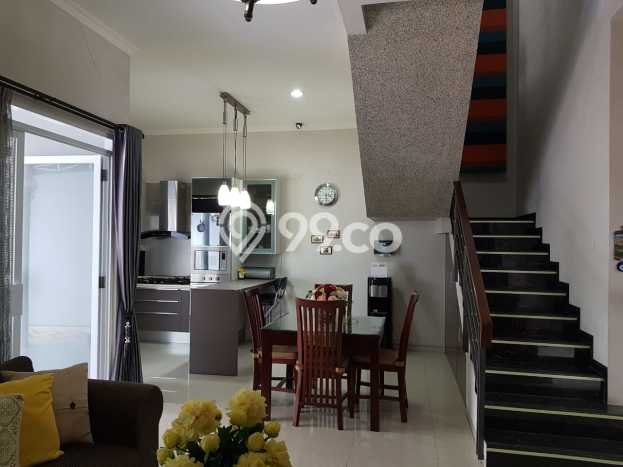 Ready to Use! Luxury House LT 200m2 Desain Elegan di Setra Murni Ready to Use! Luxury House LT 200m2 Desain Elegan di Setra Murni