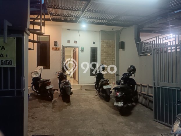 Rumah Kost Dijual di Bojongloa Kidul, Bandung, 10 KT, 10 KM, Bangunan 250m2 Rumah Kost Dijual di Bojongloa Kidul, Bandung, 10 KT, 10 KM, Bangunan 250m2