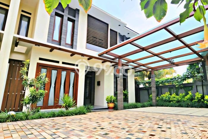 Rumah Sewa Bandung LT 351m2 LB 400m2 Kawasan Ciumbuleuit Rumah Sewa Bandung LT 351m2 LB 400m2 Kawasan Ciumbuleuit