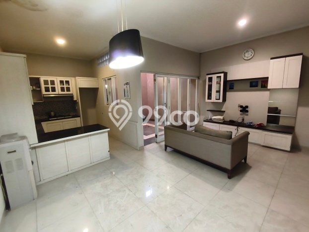 Rumah Modern Cantik 4 Kamar Bisa Langsung Pindah di Lengkong Rumah Modern Cantik 4 Kamar Bisa Langsung Pindah di Lengkong