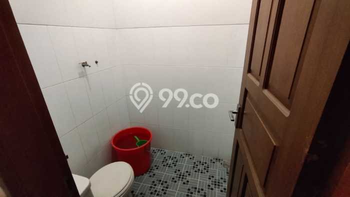 For Sale Rumah 5 Kamar Lokasi Strategis Nyaman dan Strategis di Antapani For Sale Rumah 5 Kamar Lokasi Strategis Nyaman dan Strategis di Antapani
