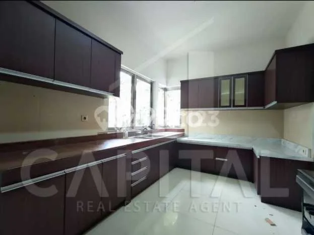 Rumah Disewakan Bandung LT 485m2 LB 350m2 Kawasan Pasteur Rumah Disewakan Bandung LT 485m2 LB 350m2 Kawasan Pasteur