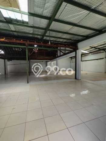 Unit Gudang Disewakan di Holis Cigondewah di Area Ramai & Strategis Unit Gudang Disewakan di Holis Cigondewah di Area Ramai & Strategis
