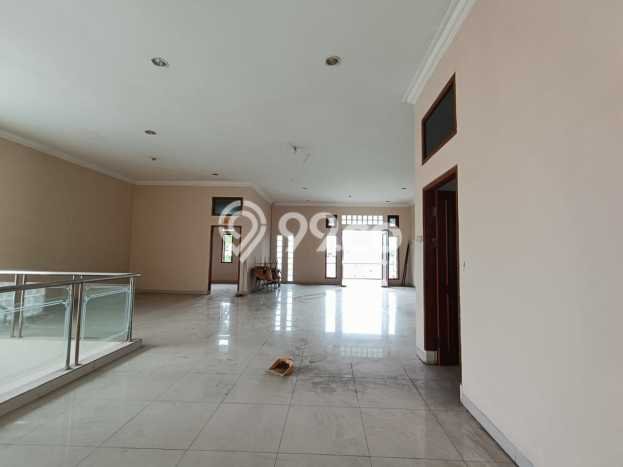 Disewakan Rumah Konsep Modern di Regol Bandung dengan 4 Kamar Disewakan Rumah Konsep Modern di Regol Bandung dengan 4 Kamar