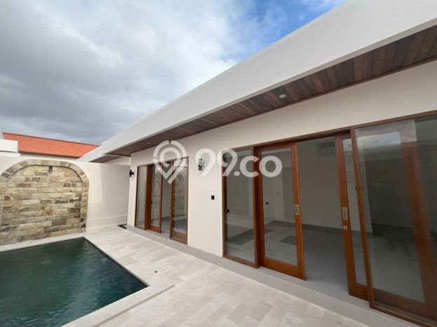 Available Vila untuk Disewa di Kerobokan, Luas 0m², Dekat ke Pusat Kota Available Vila untuk Disewa di Kerobokan, Luas 0m², Dekat ke Pusat Kota