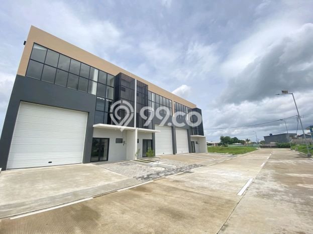 Unit Gudang Dijual di Benda Tangerang Luas Bangunan 240m2 Unit Gudang Dijual di Benda Tangerang Luas Bangunan 240m2