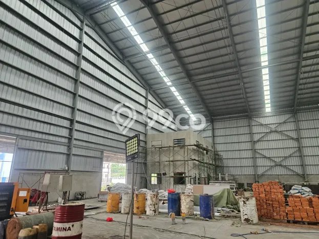 Gudang Disewa di Bekasi dengan LB 3025m2 Area Komersial Ramai Gudang Disewa di Bekasi dengan LB 3025m2 Area Komersial Ramai