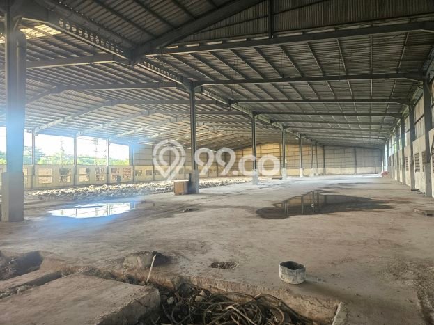Dijual! Gudang di Cikarang Bekasi LT 39694m2 / LB 9012m2 Kawasan Strategis Dijual! Gudang di Cikarang Bekasi LT 39694m2 / LB 9012m2 Kawasan Strategis